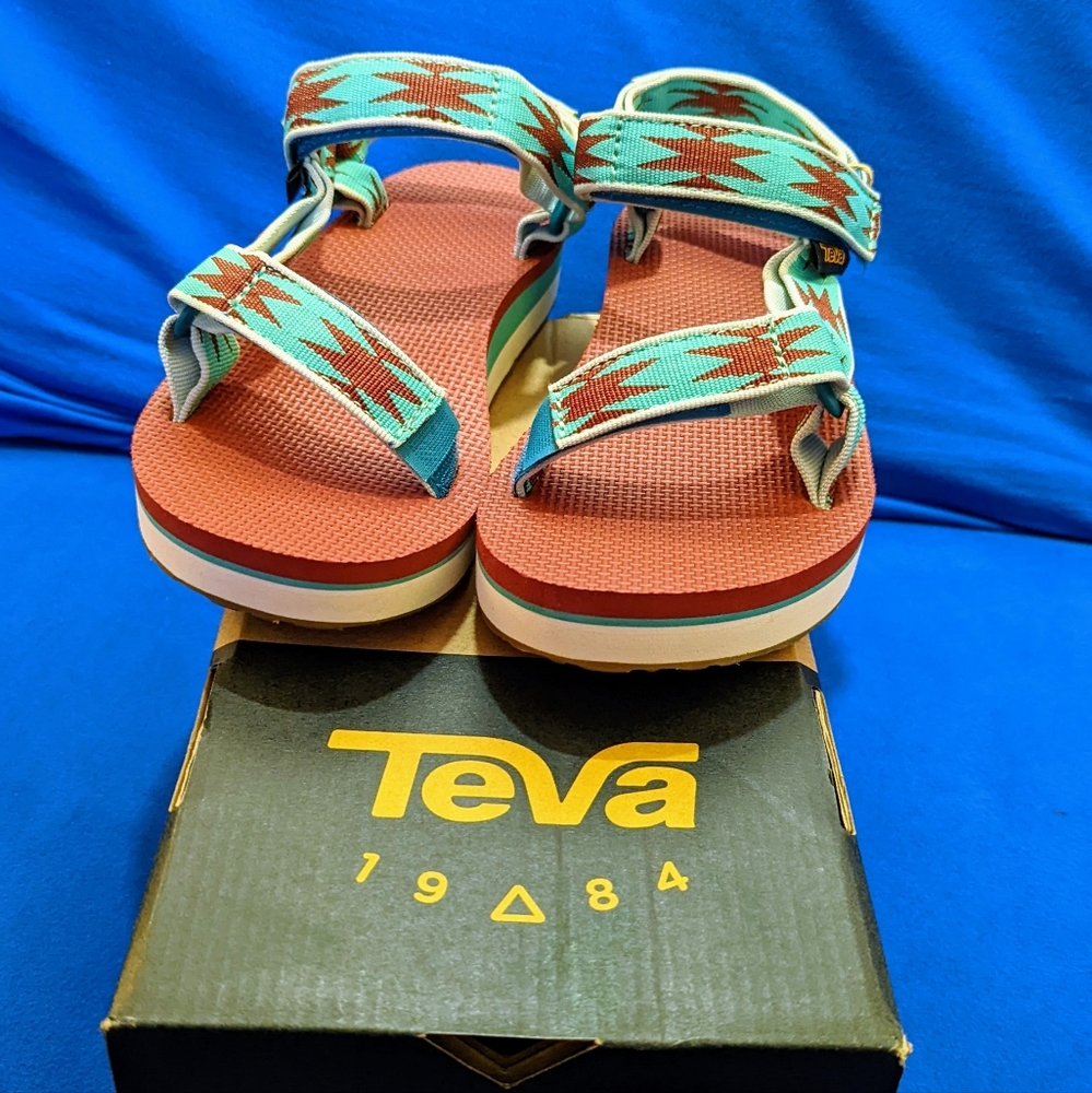 Teva Universal Midform Halcon Waterfall 7